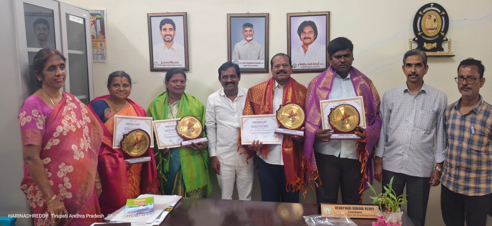 ఉచిత వేసవి విజ్ఞాన శిబిరాల్లో ఉత్తమ సేవలు అందించిన గ్రంథాలయ అధికారులకు ఘన సన్మానం