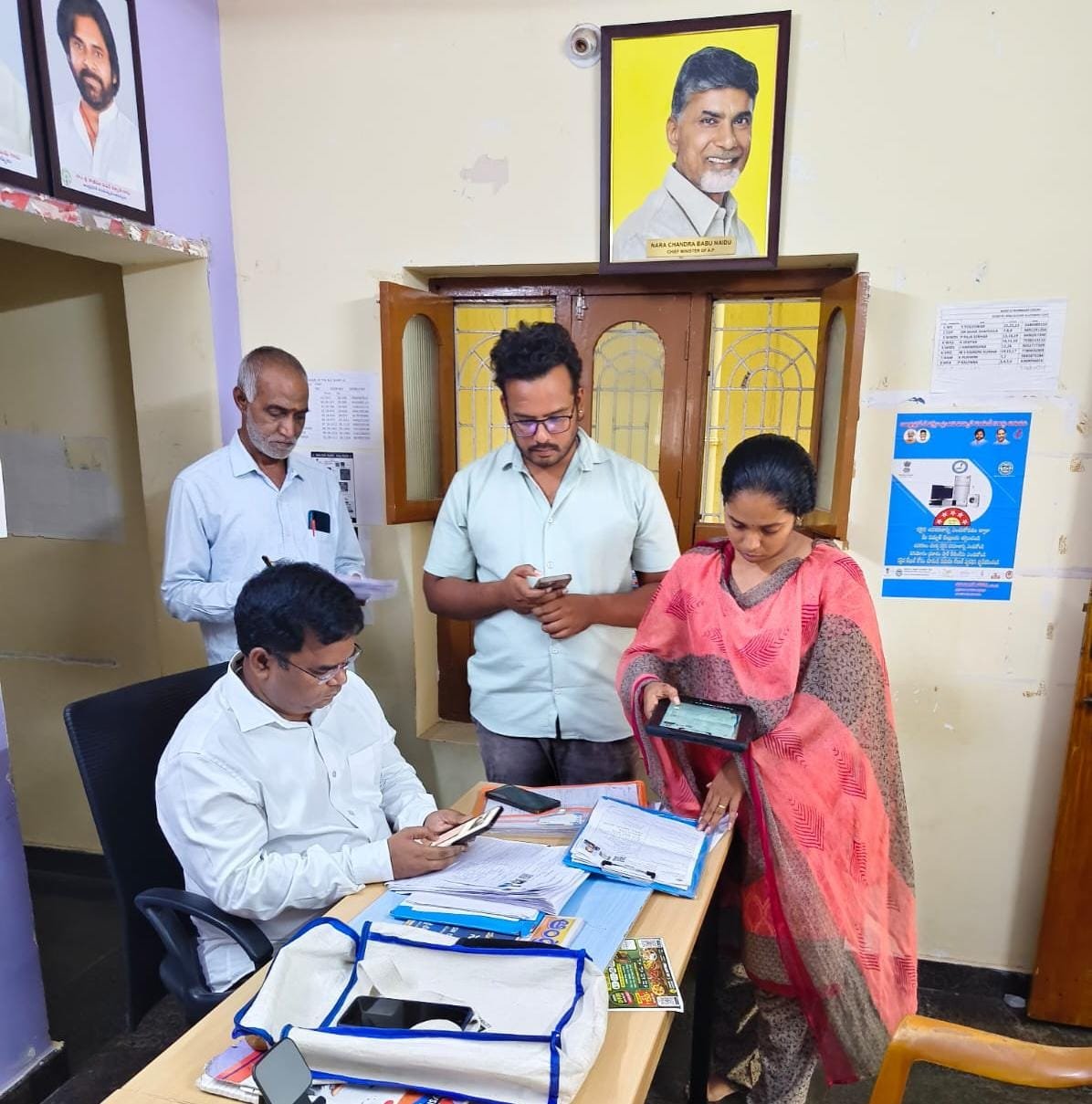 వేగంగా "సర్" క్షేత్రస్థాయి పరిశీలన కమిషనర్ పి.నరసింహ ప్రసాద్ 