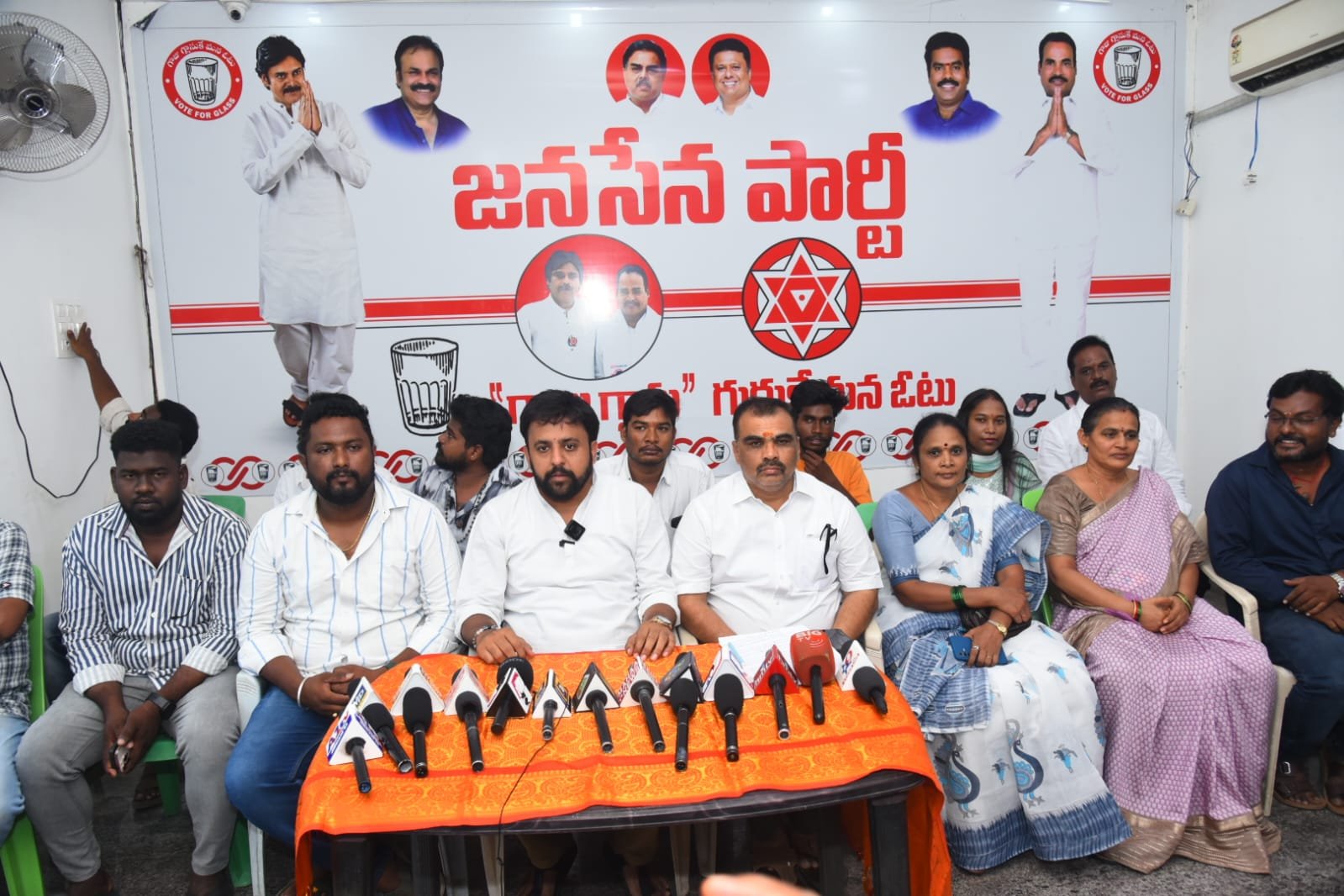 వ్యక్తిగత ప్రచారానికి పార్టీ పేరును వాడొద్దు: జనసేన నాయకుల హెచ్చరిక...