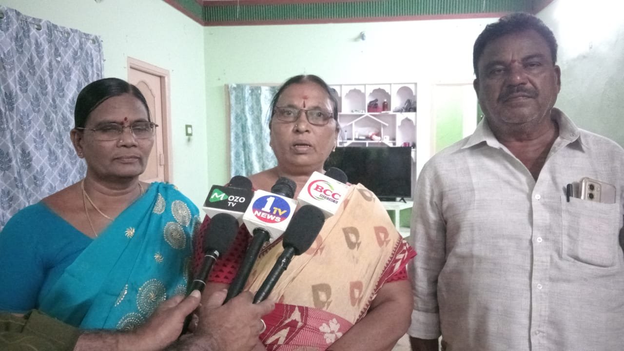 తల్లికి వందనం తో విద్యార్థుల భవిష్యత్తుకు భరోసా..... కుసుమ కుమారి 