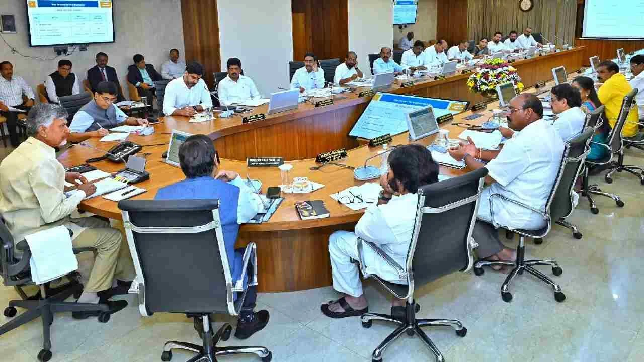 నేతన్నకు భరోసా.. యువతకు ఉద్యోగాల హామీ - రాష్ట్ర కేబినెట్ కీలక నిర్ణయాల వెల్లడి