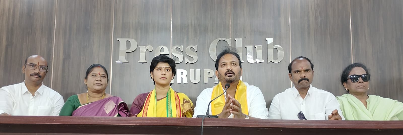 అభివృద్ధి, ఉపాధి దిశగా కూటమి ప్రభుత్వం: దివాకర్‌రెడ్డి