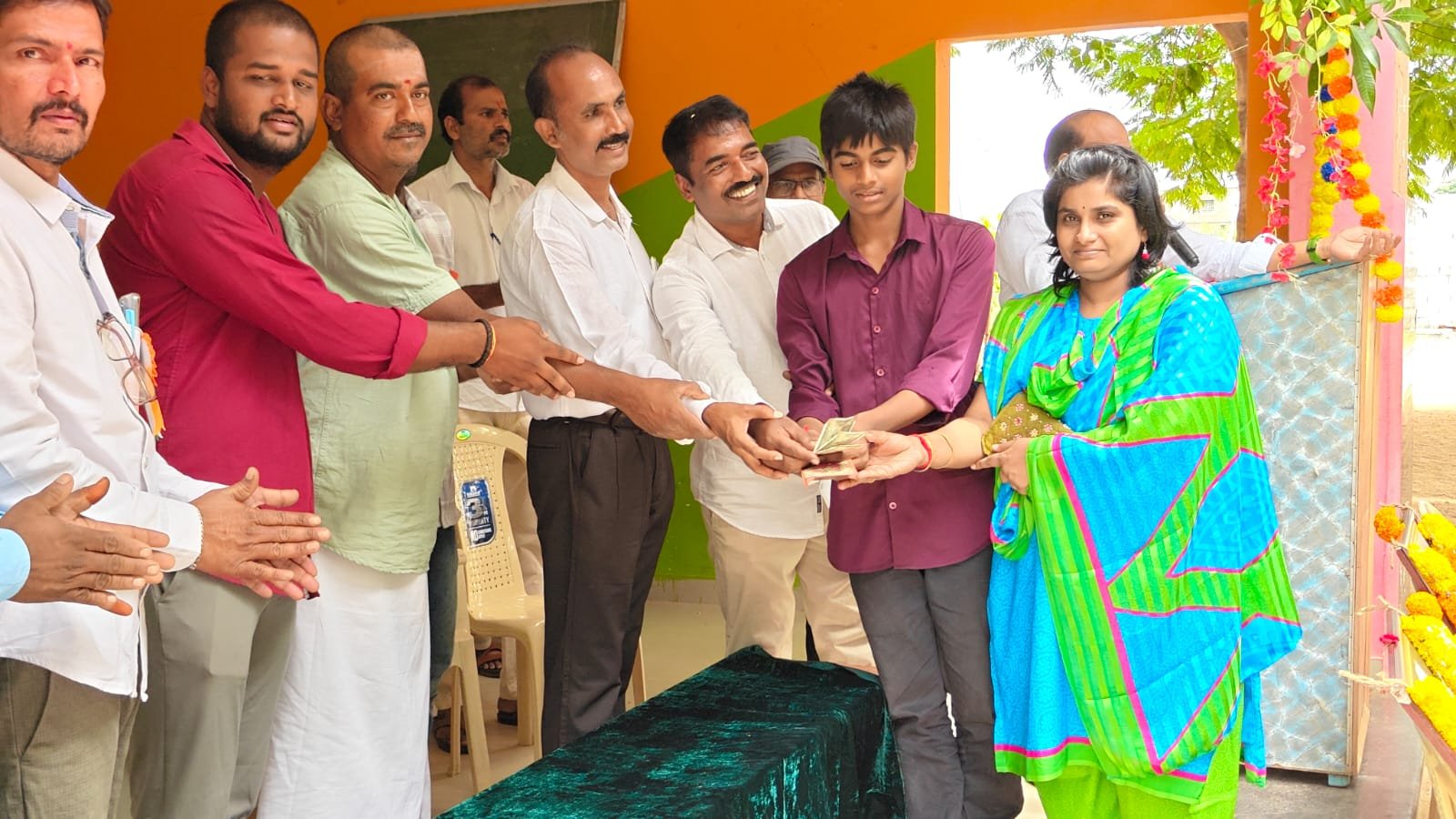 స్వాతంత్ర పోరాట ప్రతిమ యువతలో ఉండాలి...