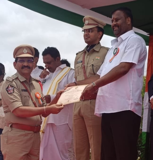 చౌడేపల్లి మండలంలో స్వాతంత్ర దినోత్సవ అవార్డు గ్రహీతలు వీరే⁹