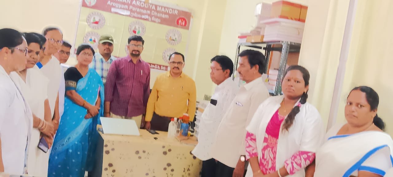 పీలేరులో జిల్లా టాస్క్‌ఫోర్స్‌ బృందం తనిఖీలు