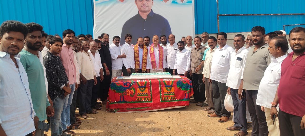 వైభవంగా వెంకట మిథున్‌రెడ్డి జన్మదిన వేడుకలు
