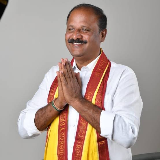 గడప గడపకూ వెళ్లే నాయకుడు.. మేయర్ రేసులో కజూర్ బాలాజీ పేరుపై చర్చ!